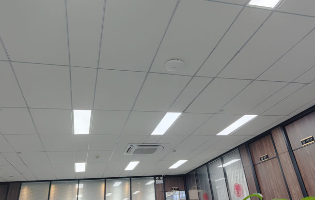 園區(qū)辦公AP系統(tǒng)整體解決方案?，易擴(kuò)展云管理、低運(yùn)維成本